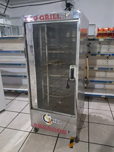 Máquina de assar frango e costela