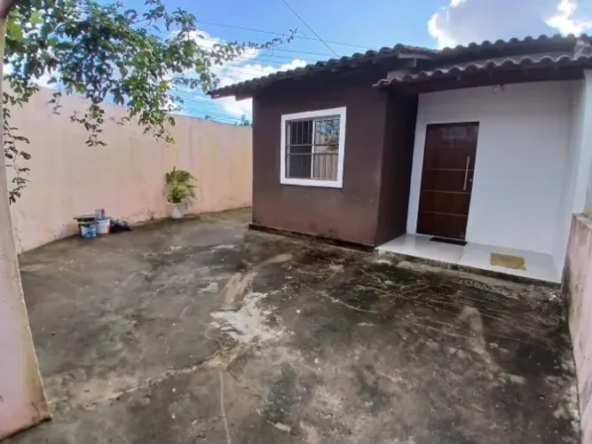 Alugo casa de esquina no Novo Jardim
