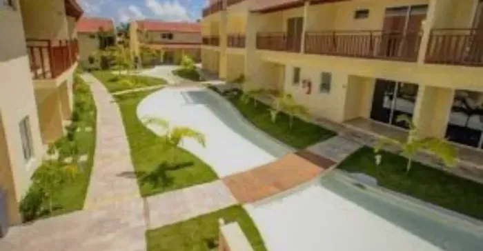 Apartamento frente Piscina Condomínio Solar Água