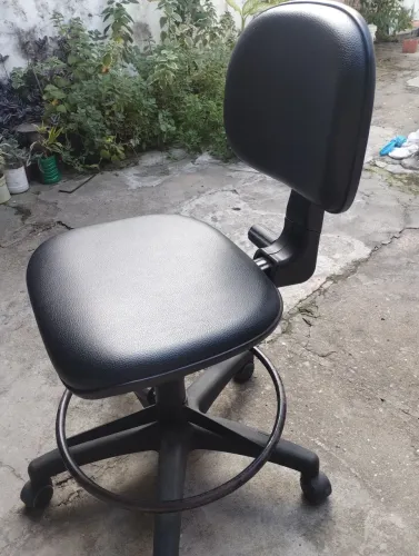 Cadeira escritório com rodinhas 