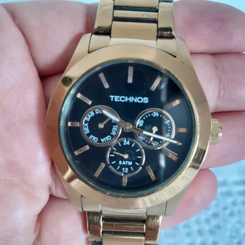 Relógio Technos Semi novo