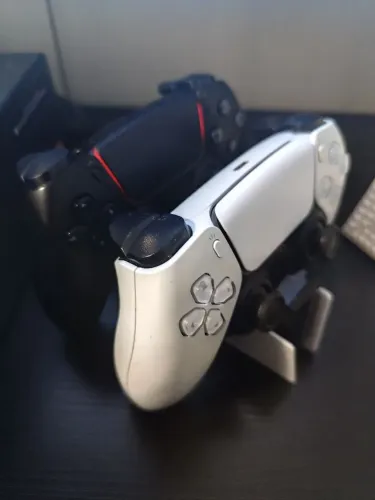 Playstation 5 + 2 controles + base + jogos