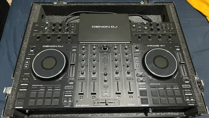 Denon DJ Prime 4 Plus - Controladora All In One