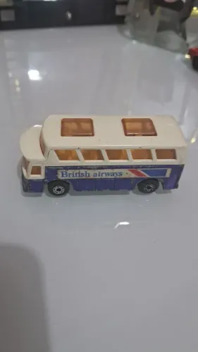 Rara Miniatura de ônibus Matchbox Superfast, modelo Airport Coach N°65
