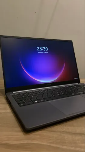 Samsung Galaxy Book 4 i5 8GB 512GB SSD Iris Xe - Ótimo estado