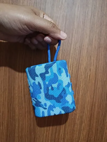 Caixa de Som Bluetooth Mini Portátil Camuflada Azul Pendurar Praia Bike