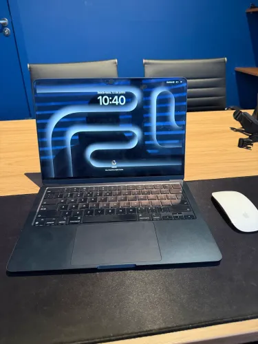 MacBook Air M2 512gb + Magic Mouse 2