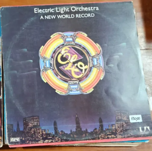 LP A New World Record - Electric Light Orchestra (ELO) 
