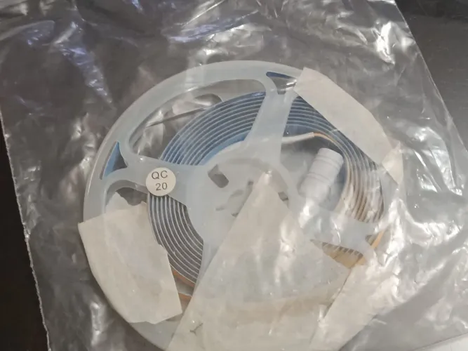 Fita de led com plug conexão para fonte