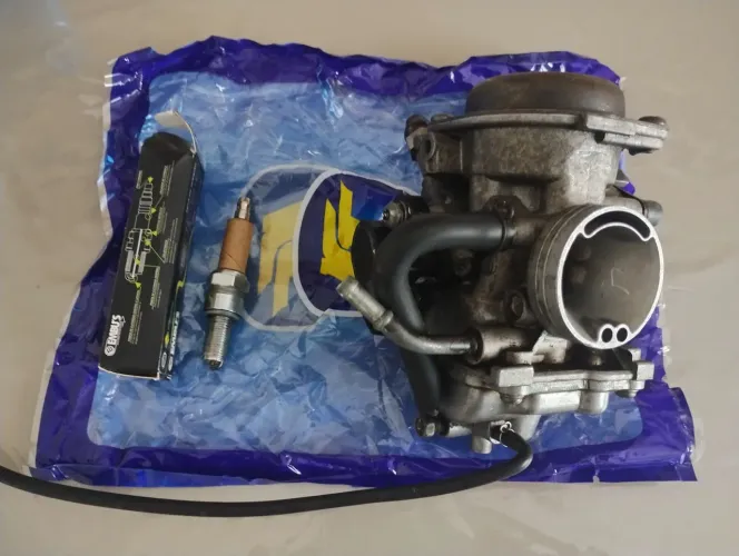 Carburador Suzuki yes completo semi novo mas vela nova 