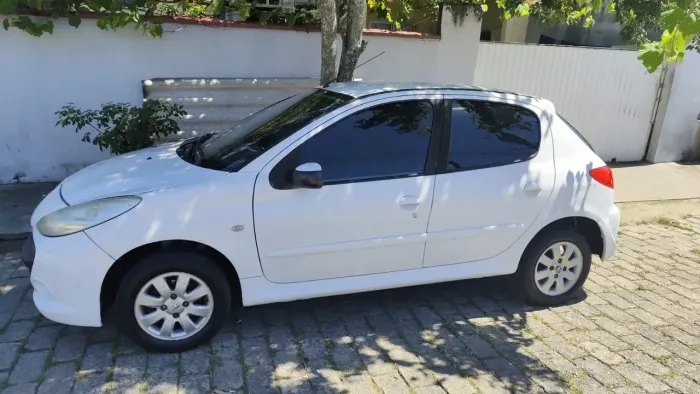 Peugeot 207 XR Sport 1.4 Flex 8V 5P 2010