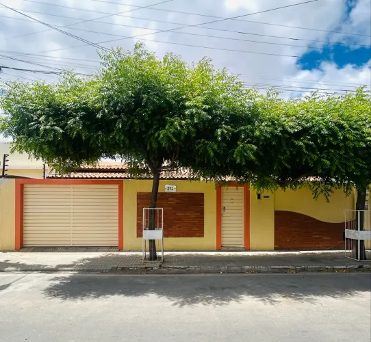VENDA CASA Térrea no CENTENÁRIO em Juazeiro/BA