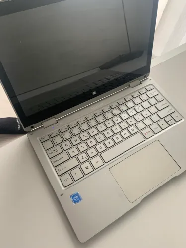 Notebook Multilaser 2 em 1 - tela touch.