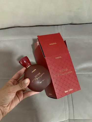 Vendo ou troco perfume we pink
