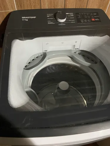 VENDO MÁQUINA BRASTEMP 17kg zera zap * ta na garantia