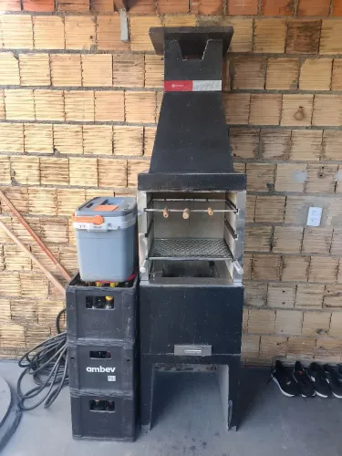 Vendo churrasqueira top vai o kit completo
