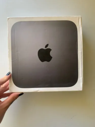 Mac mini Space gray - operando perfeito