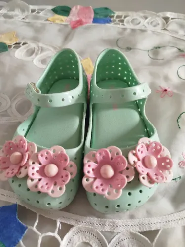 Mini melissa jual verde e rosa tamanho 20/21