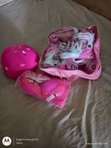 Vendo este patins novo por R$150,00