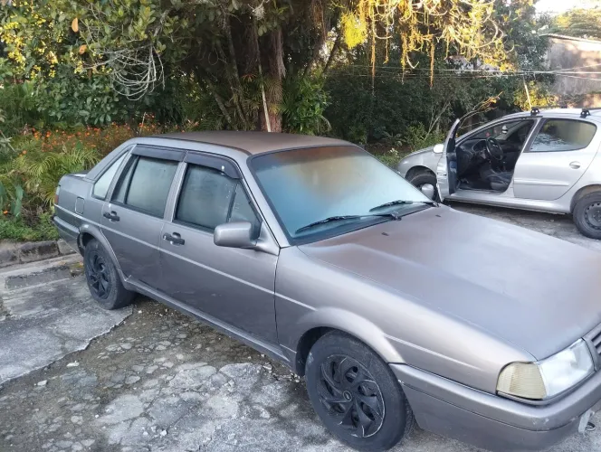 Carro Santana 95