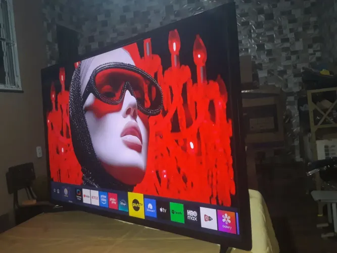 tv smart 43 samsung sistema tizen todos apps canais plus tv controle pé entrego *