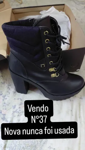 Vende-se bota nova nunca usada