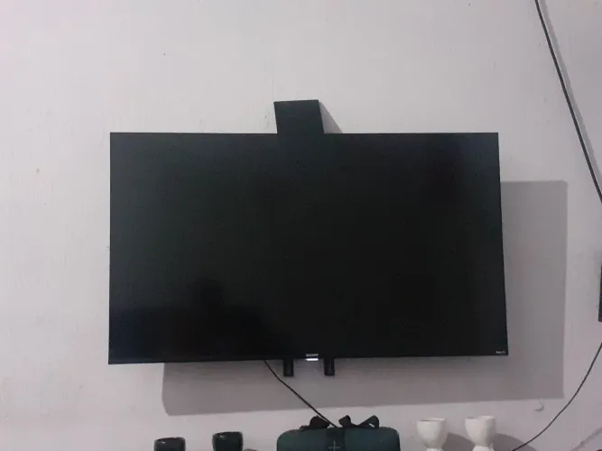 Vendo TV smat 43polegadas pegando