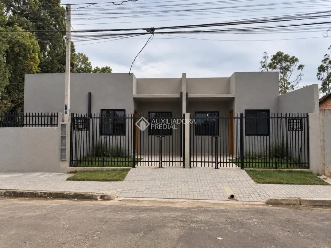 Casa térrea com 02 quartos, á venda no Tatuquara