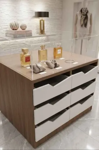 Balcão Expositor com Nicho de Acrílico (Estilo Vitrine)