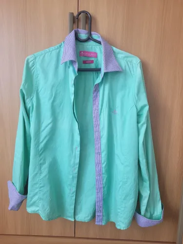 Camisa feminina de manga longa