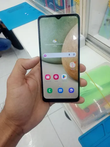 Samsung A12