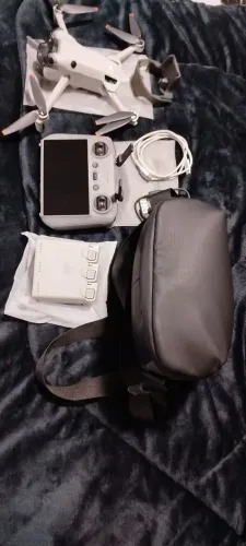 Vende se DJI Mini 4 flay more combo plus