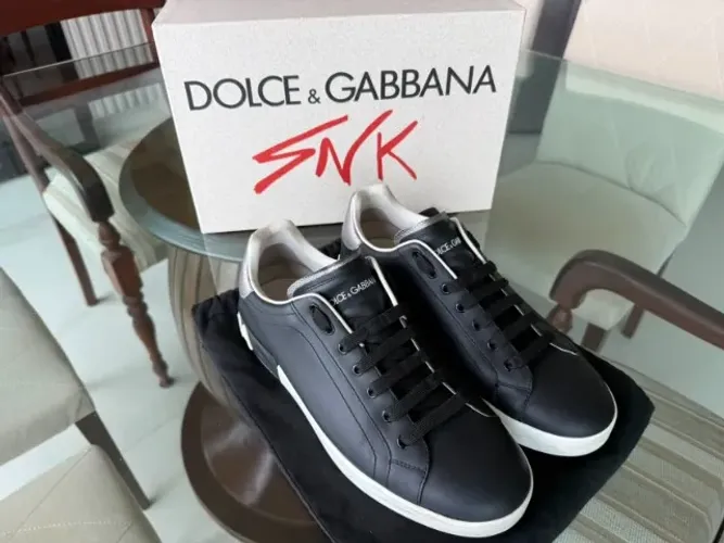 Tênis Dolce & Gabbana Original em Couro Preto - Excelente Estado