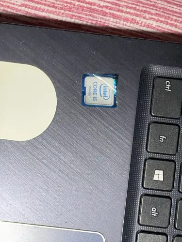 Notebook ASUS COM DEFEITO 