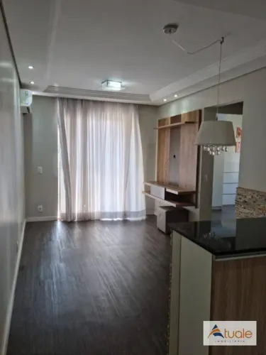Apartamento com 2 dormitórios para alugar, 51 m² por R$ 1.980,00/mês - Condomínio Doce Lar