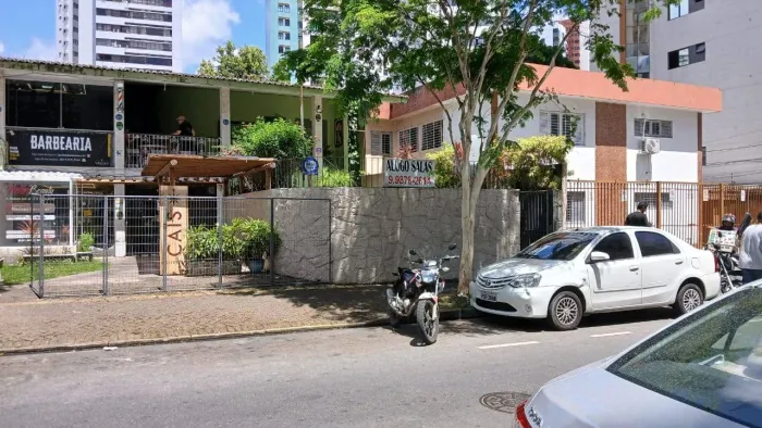 Casa Residencial e Comercial - Graças Tamarineira