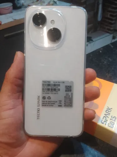Vendo celular novo na caixa,nunca usado,com nota fiscal e garantia ,ACEITO TROCA EM TV