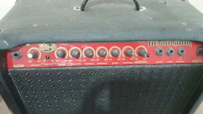 Amplificador meteoro fwg 50