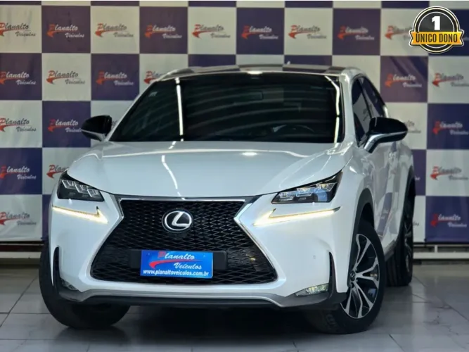 Lexus NX-200T F-sport 2.0 16V 238cv Aut. 2017