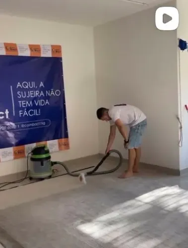 Lavagem profissional de tapetes 