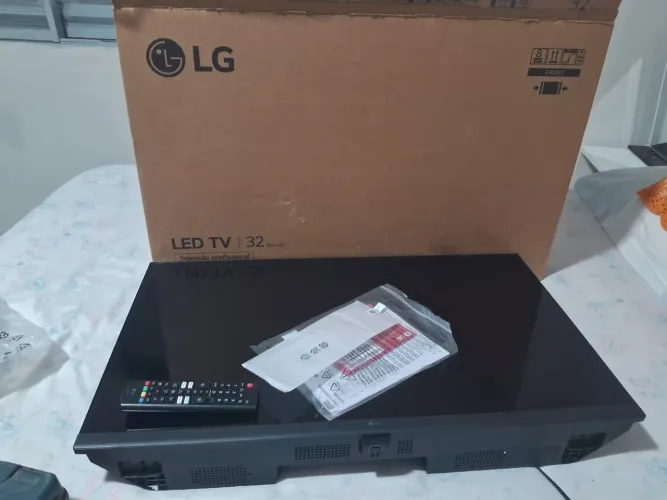 TV LG 32" smart