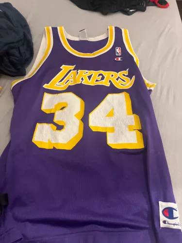 Regata Lakers champion Shaquille O?neal