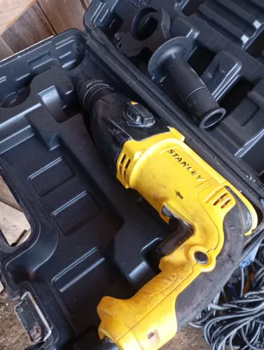 Furadeira martellete