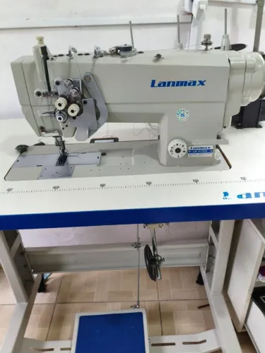 MÁQUINA DE COSTURA INDUSTRIAL ELETRÔNICA PESPONTADEIRA COM MOTOR DIRECT DRIVE