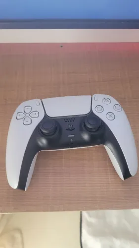 Controle de PS5 - Comprado há 2 meses.