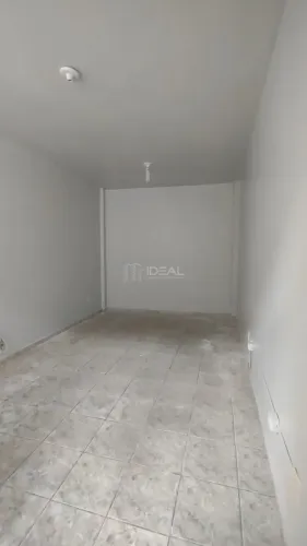Sala Comercial em Centro - Campos dos Goytacazes, RJ