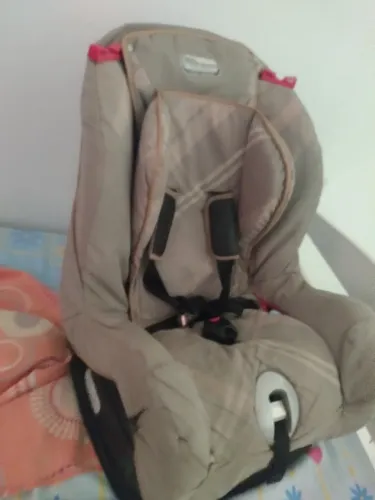 Cadeira de bebê de automóvel / pia com torneira