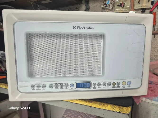 MICRO-ONDAS ELETROLUX 31L 127V