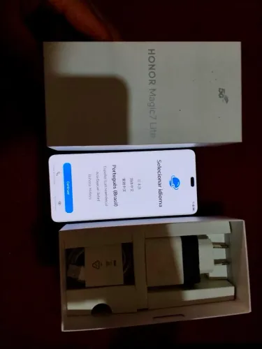Vendo celular, muito novo 