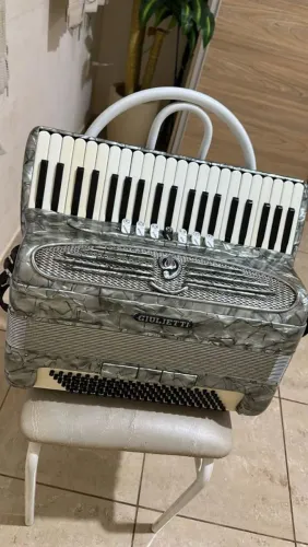 Acordeon Giulietti 